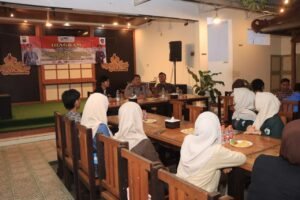 Polisi Bersama Masyarakat: Polresta Tuban Bareng Mahasiswa Perkuat Sinergi Kamtibmas